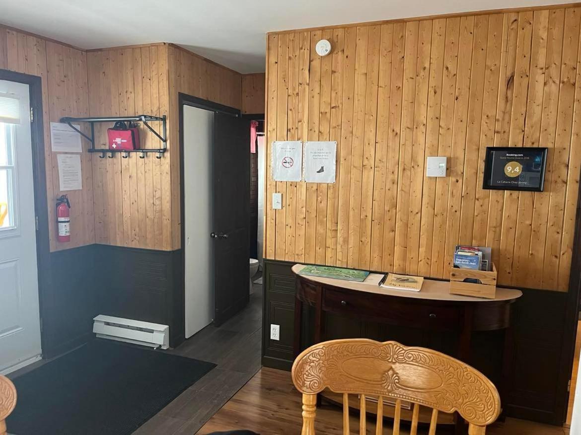 La Cabane Chez Jimmy Petit-Saguenay Экстерьер фото