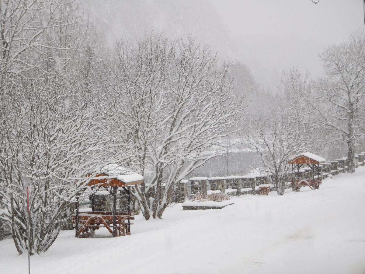 La Cabane Chez Jimmy Petit-Saguenay Экстерьер фото